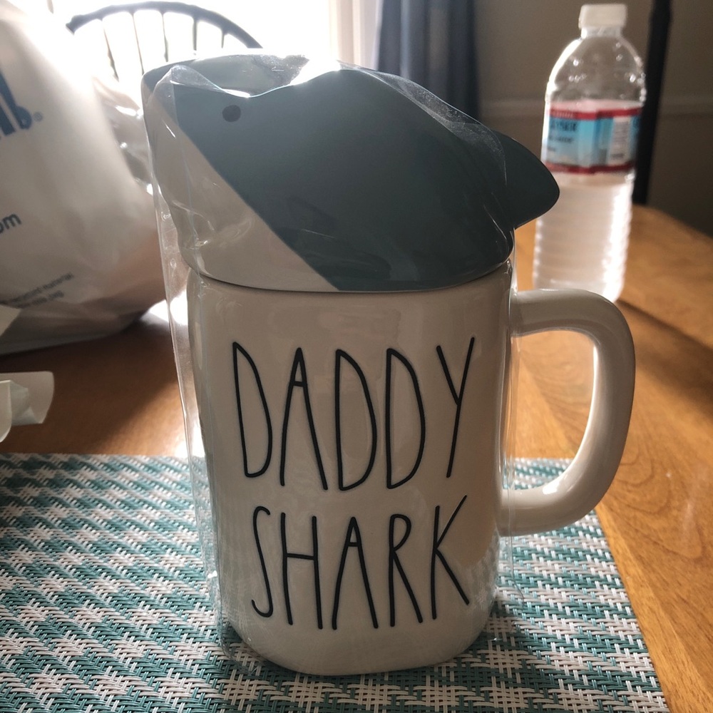 Rae Dunn Daddy Shark 🦈 Mug